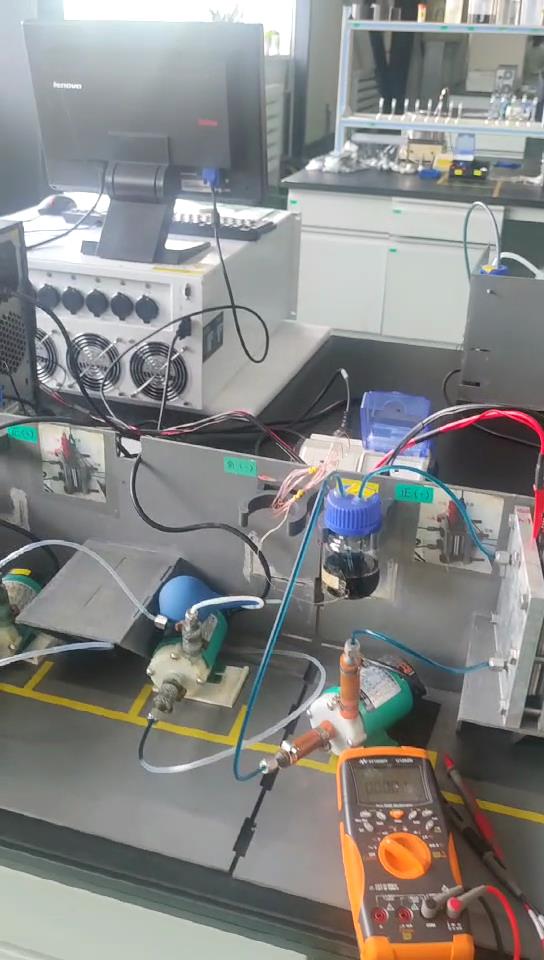 液流電池測試系統(tǒng).jpg 液流電池測試系統(tǒng).jpg