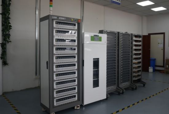 大電流測試設(shè)備 .png 大電流測試設(shè)備 .png